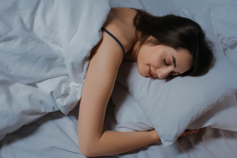 Sleep Doctors Have Strong Opinions About Which Side You Sleep On — The Evidence Is a Lot Murkier